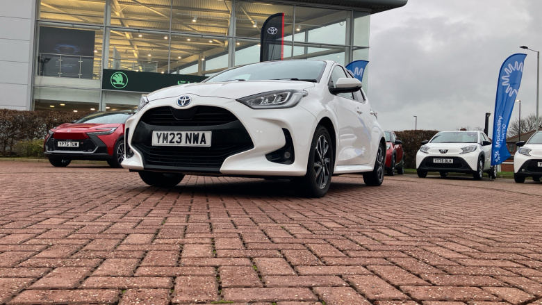 Toyota Yaris 1.5 Hybrid Design 5dr CVT Hybrid Hatchback